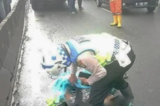 Polisi Tewas usai Tabrak...
