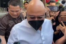 KPK Periksa Irwan Mussry...