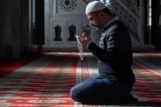 Niat Sholat Jamak Zhuhur...