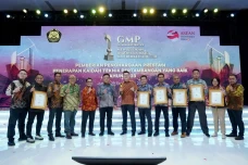 Kementerian ESDM Anugerahi...