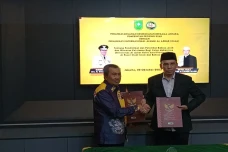 TGB Tanda Tangani Kerja...