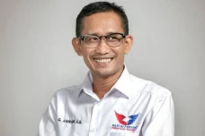 2 Komisioner KPU Kabupaten...