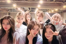 YG Entertainment Konfirmasi...