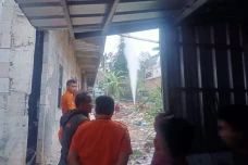59 Jiwa Diungsikan Sementara...