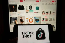 Heboh TikTok Shop Buka...