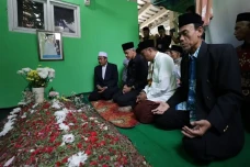 Ziarah ke Makam KH Muhammad...