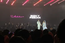 Rizky Febian Kembali...