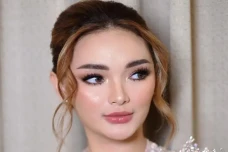 Zaskia Gotik Jual Rumah...