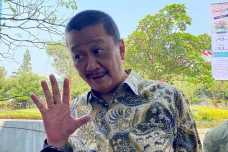 Soal Ramalan Laba Bersih...