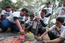 Crivisaya Ganjar Bersama...