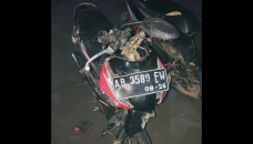 Tabrakan Beruntun di...