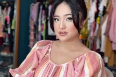 6 Artis Indonesia yang...