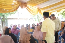 Anggota DPR Misbakhun...
