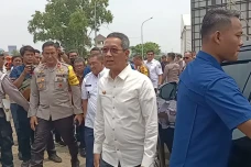 Viral Stadion JIS Banjir,...