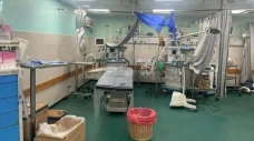 Dokter dan Perawat RS...