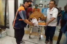 KA Probowangi Tabrak...