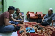 Bebas dari Penjara,...