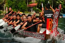 Perebutkan Rp250 Juta,...