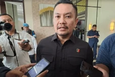 Polda Jateng Tangkap...