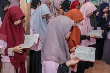 Srikandi Ganjar Gelar...