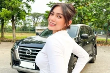 Jessica Iskandar Bagikan...