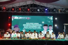 Ribuan Warga Tasikmalaya...