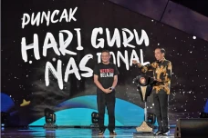 Kisah Guru Kuswanto,...