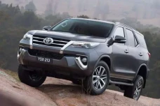 Toyota Siapkan Fortuner...