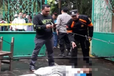 Penjaga Sekolah SMPN...