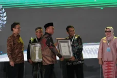176 Daerah Raih Penghargaan...