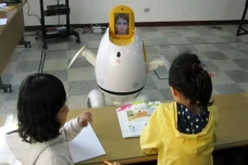 Seoul Gunakan Robot...