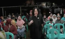 Nobar Uang Kaget, Caleg...