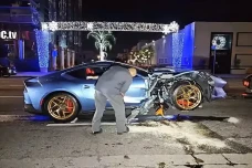 Rusak Parah, Ferrari...