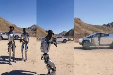 Elon Musk Pamerkan Robot...