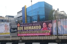 Spanduk Ade Armando...