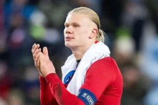 Erling Haaland Diragukan...