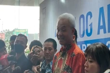 Ganjar Ingin Penerimaan...