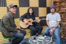 Sejumlah Musisi Kritisi...