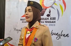 Diminta Kembali Pimpin...