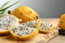 4 Manfaat Buah Naga...
