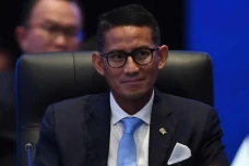 Momen Libur Nataru,...