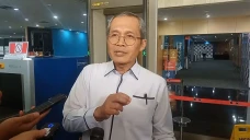 Alexander Marwata Tolak...