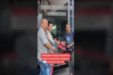 Karyawan Teladan di...