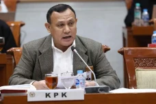 Guru Besar Hukum Sebut...