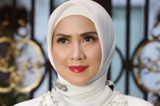 Daftar Artis Cerai yang...
