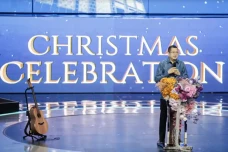 MNC Group Gelar Christmas...