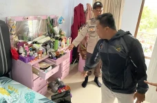 Maling Bobol Rumah Polisi...