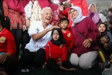 Ganjar Bakal Nasionalkan...