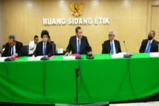Firli Bahuri Tak Hadiri...