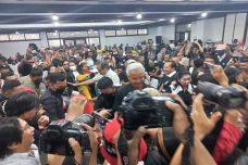 Ganjar Pranowo Hadiri...